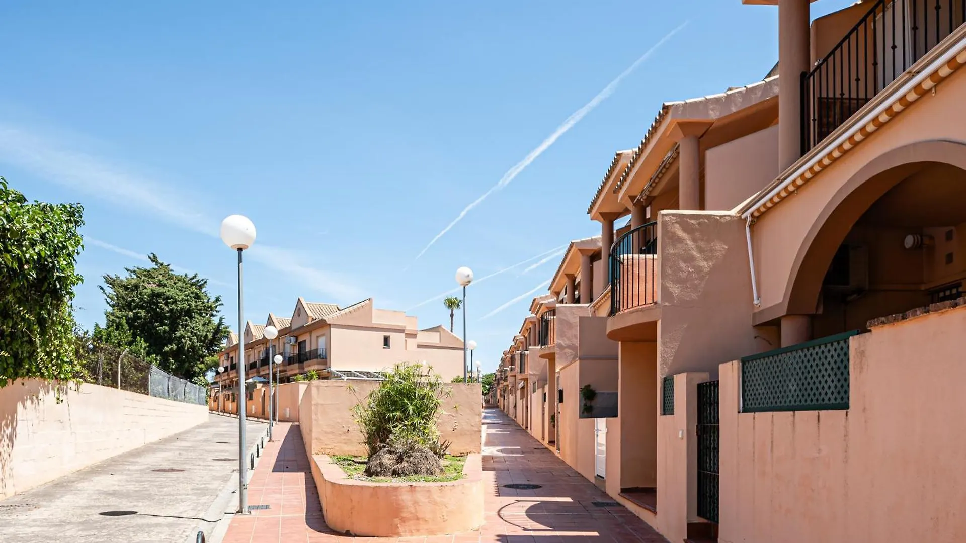Apartamento Economico En La Barrosa Con Piscina Novo Sancti Petri Spanien